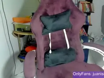 Chaturbate Live Sex Cam of juanisimo_