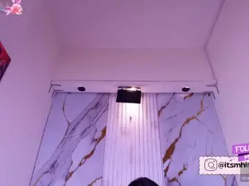 Chaturbate Nude Webcam of mhia_kate