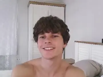Chaturbate Watch Live Sex Cams of eric_crush