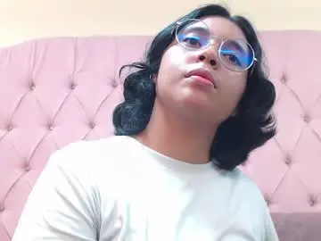Chaturbate Live Sex Cam of emmaa_lex