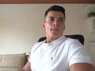 Chaturbate Watch Live Sex Cams of maximohoot