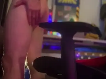 Chaturbate Free Live Porn of str8foryouguy
