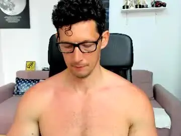 Chaturbate Live Sex Cam of brutusk1