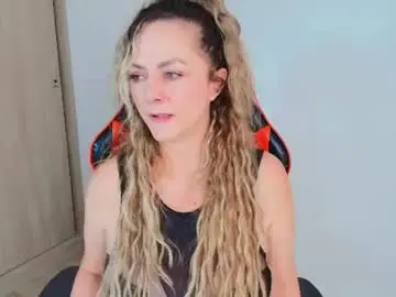 Chaturbate Live Sex Cam of _madamemature_