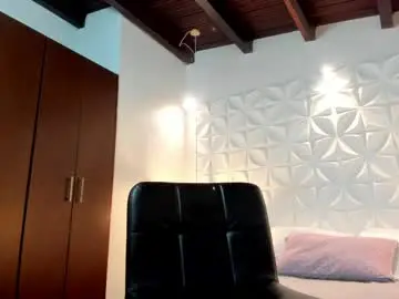 Chaturbate Sex Cam of cathaleya_17
