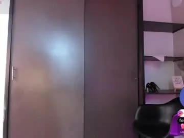Chaturbate Free Porn Cam of sweetviolet___