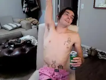 Chaturbate Nude Webcam of str8whiteboy21