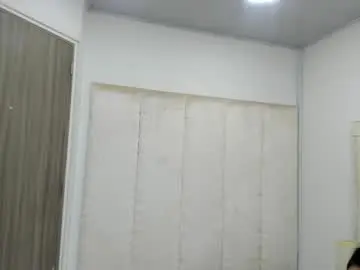 Chaturbate Live Sex Cam of evelinnery