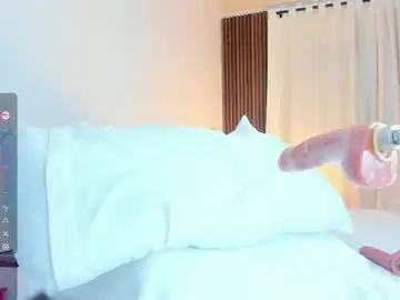 Chaturbate Live Sex Cam of valeryy_moon