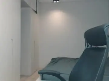 Chaturbate Live Sex Cam of sandro_best