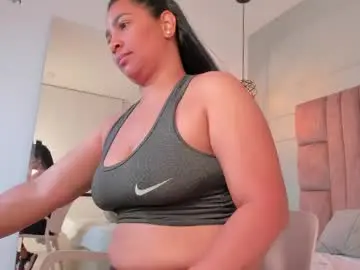 Chaturbate Live Sex Cam of irlys_naia