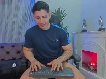 Chaturbate Best live sex cam show of johan_williams_07