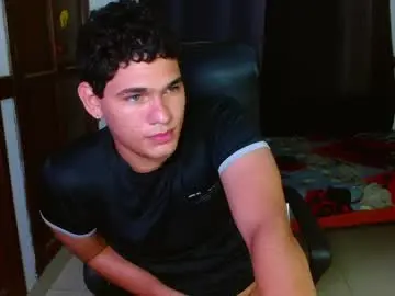Chaturbate Live Porn of zyrosxk
