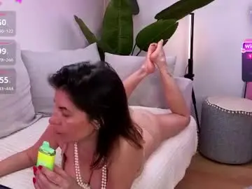 Chaturbate Free Porn Cam of hannahflora