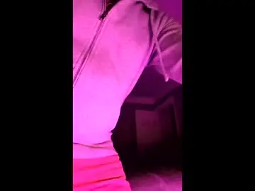Chaturbate Sex Cam of hungitalian40