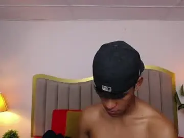 Chaturbate Free Live Porn of jhos_padill