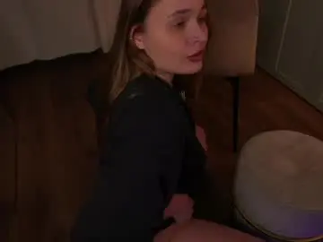Chaturbate Watch Live Sex Cams of lisa_schiele