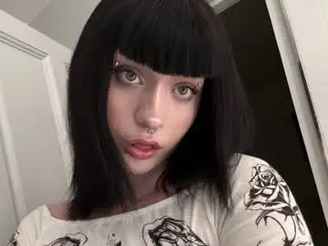 Chaturbate Live Sex Cam of vailyreb