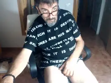 Chaturbate Live Sex Cam of lobosolitario73