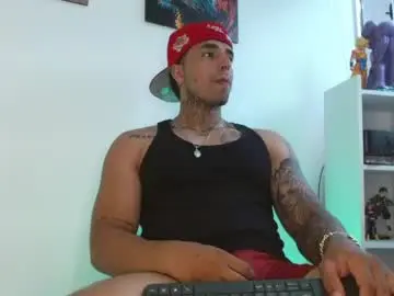 Chaturbate Adult Video Chat of darius_phoenix
