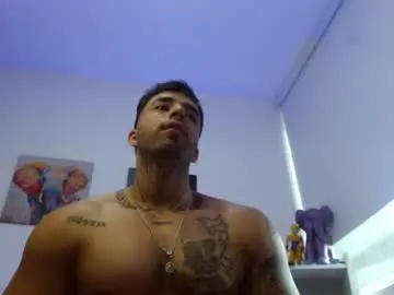 Chaturbate Nude Webcam of darius_phoenix
