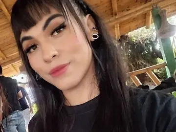 Imlive Adult Webcam of missbluu
