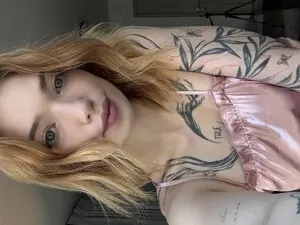 Myfreecams Live Sex Cam of LinaaVelle