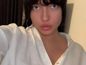 Myfreecams Live Sex of yourbustygirl