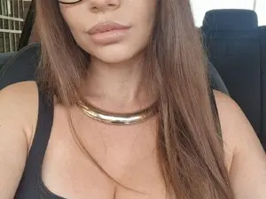 Myfreecams Sex Cam of Jullyenn3
