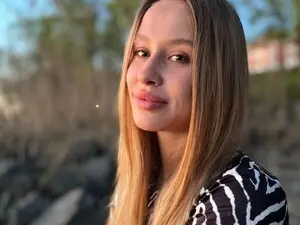 Myfreecams Adult Video Chat of Alice_Maryt