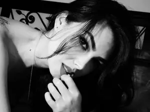 Myfreecams Live Sex Cam of Gabrielaaroms