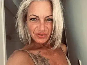 Myfreecams Watch Live Sex Cams of TrophyMilf
