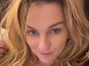 Myfreecams Sex Cam of BustyKay28