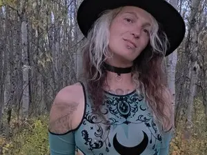 Myfreecams Free Porn Cam of oddywithabody