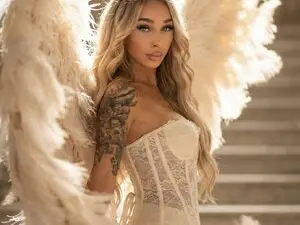Myfreecams Sex Cam of ChristynaRos