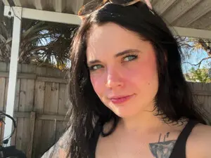 Myfreecams Live Sex Cam of ahungkittykat