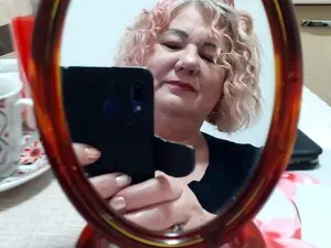 Myfreecams Live Sex Cam of AngelaMilfxx