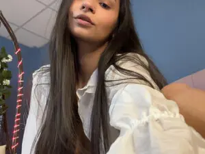 Myfreecams Live Sex Cam of Luviaq
