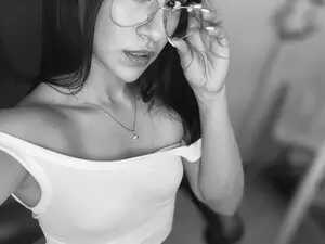 Myfreecams Free Porn Cam of Olivialoft