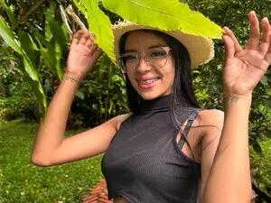 Myfreecams Sex Chat of Iris_8