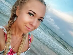 Myfreecams Live Sex Cam of FlamingoDream