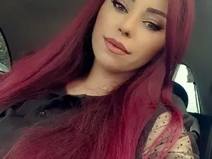 Myfreecams Sex Cam of Lara_Ella