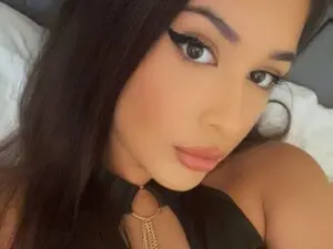 Myfreecams Free Live Porn of CherryKiss18