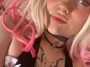 Myfreecams Nude Webcam of Broklinwhite