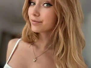 Myfreecams Adult Webcam of LuciaAmazing