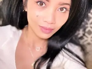 Myfreecams Adult Webcam of AsianLuv_4U