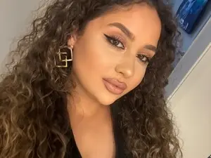 Myfreecams Adult Webcam of CurlyMaddie