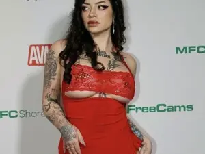Myfreecams Best Webcam of Revrsecowgirl