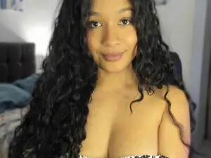 Myfreecams Nude Webcam of Amatista_latina