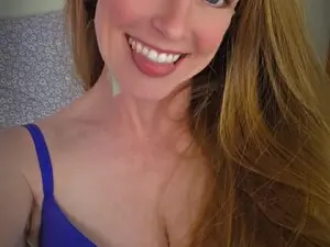 Myfreecams Adult Webcam of CharlotteDoe